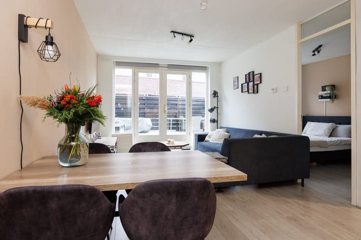 Photo 3 of Coremolen 5-M13