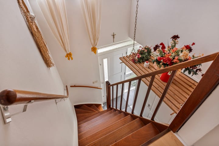 Foto 20 van P. Bergmanstraat 1