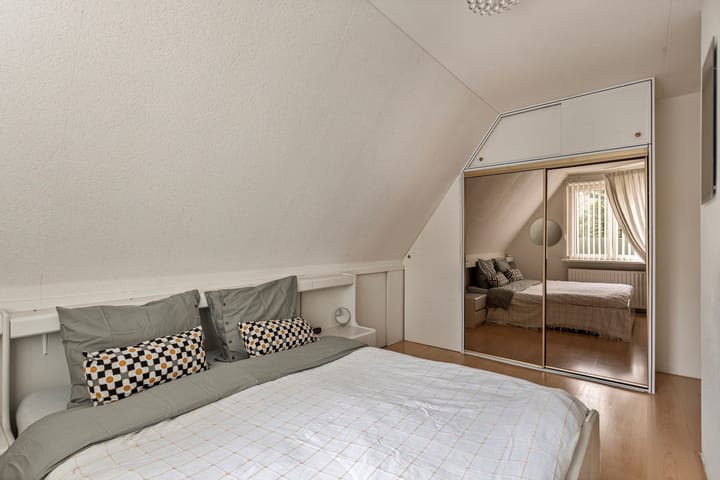 Foto 24 van P. Bergmanstraat 1