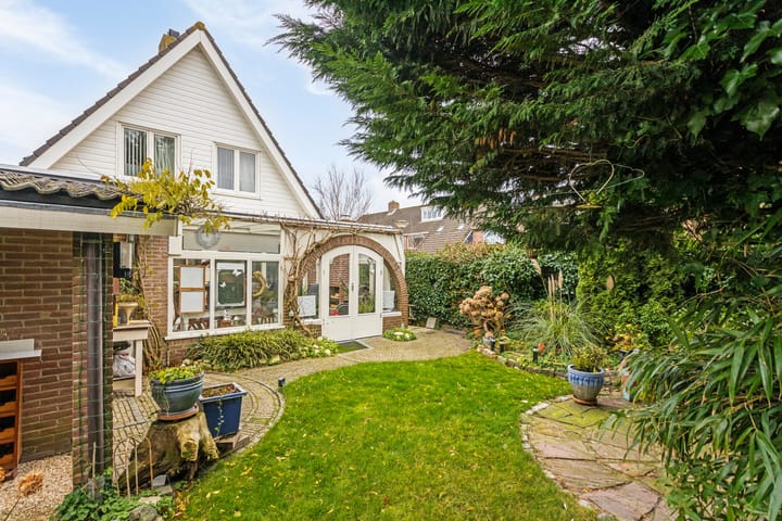 Foto 42 van P. Bergmanstraat 1