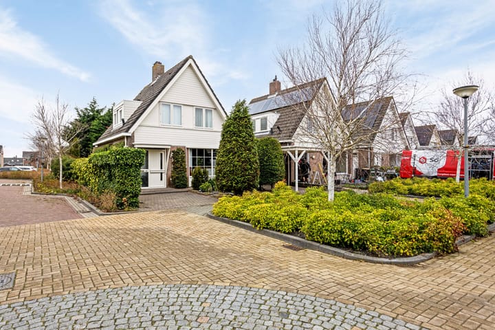 Foto 46 van P. Bergmanstraat 1