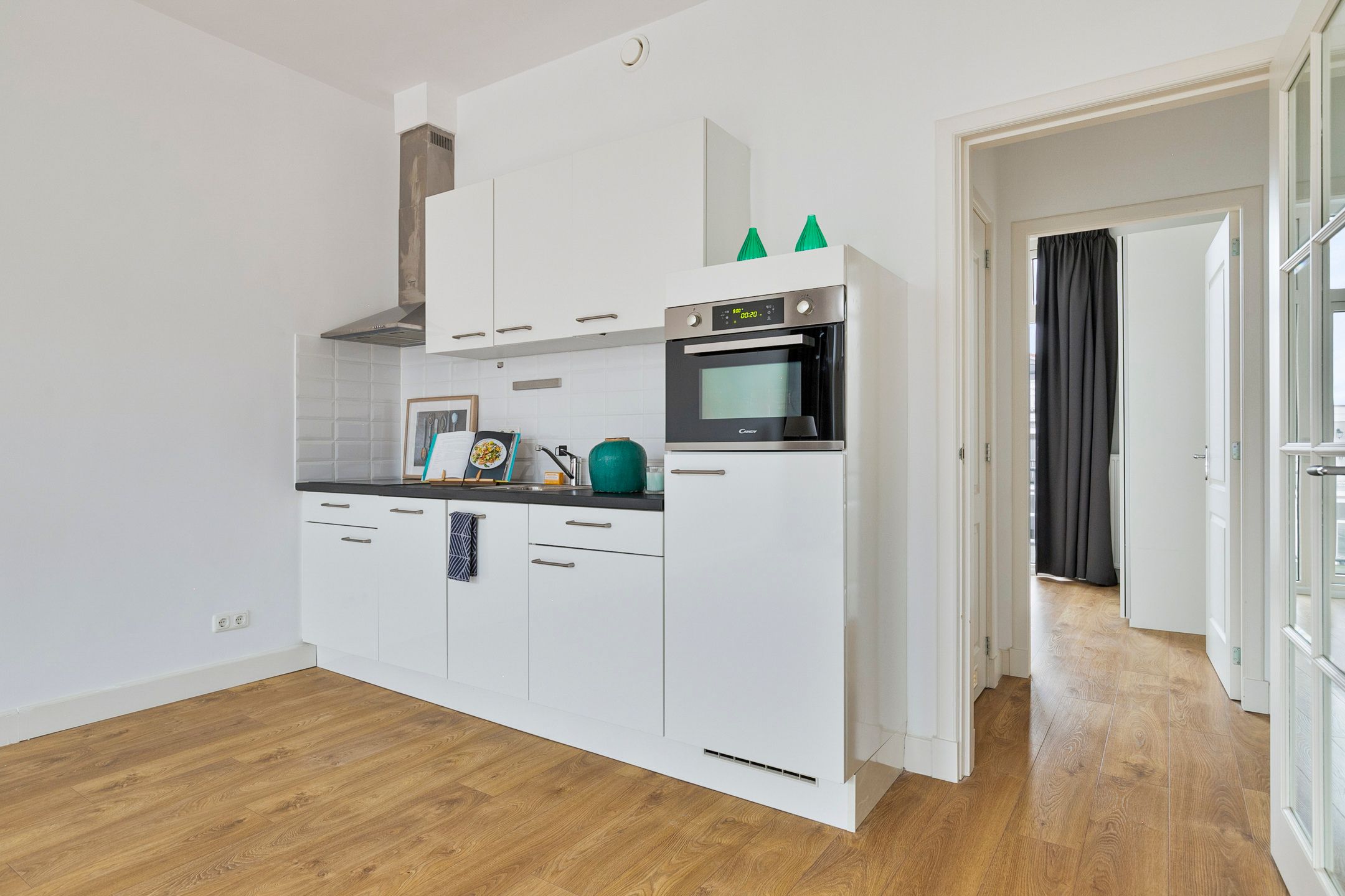 Photo 3 of Weimarstraat 138-A