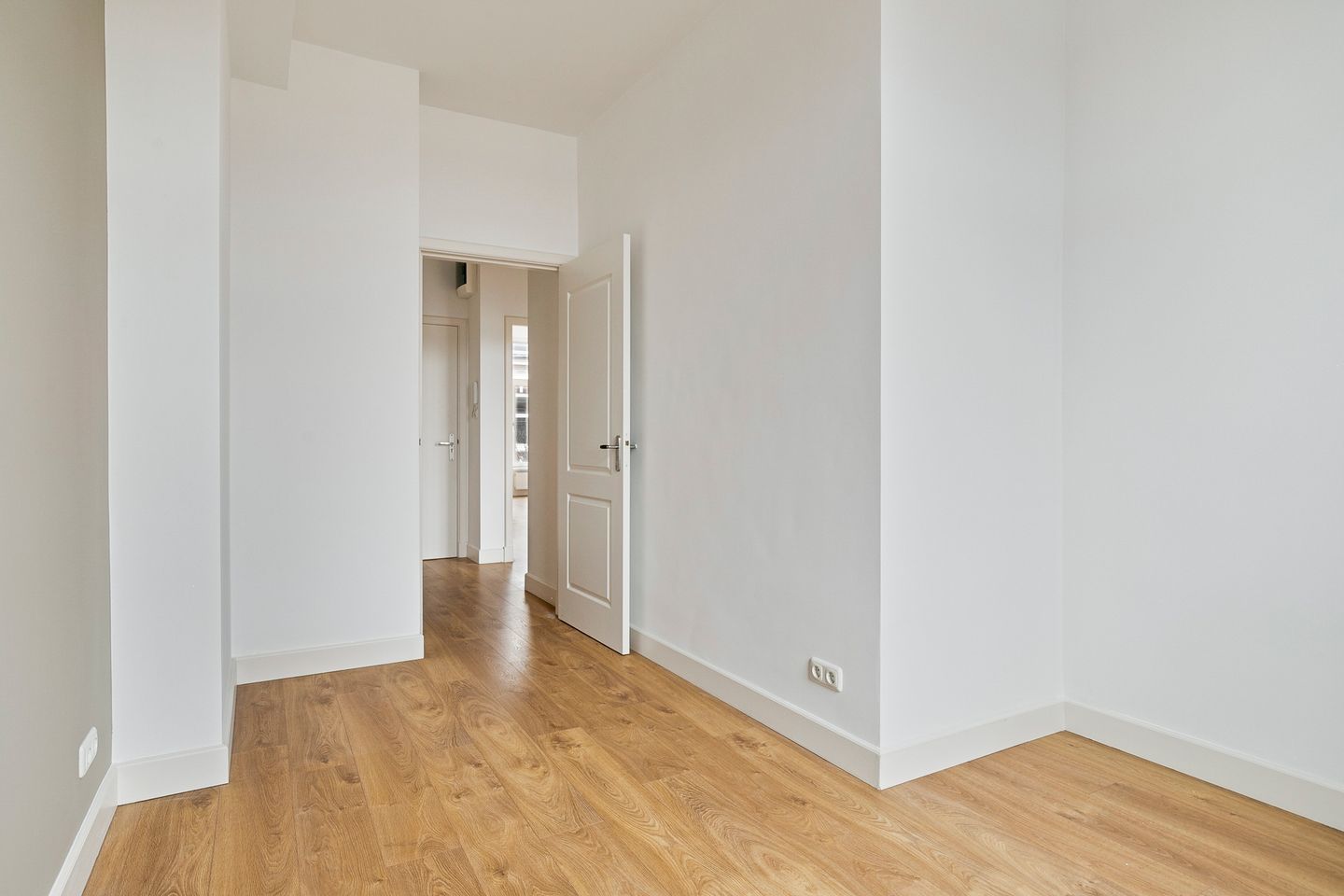 Photo 5 of Weimarstraat 138-A