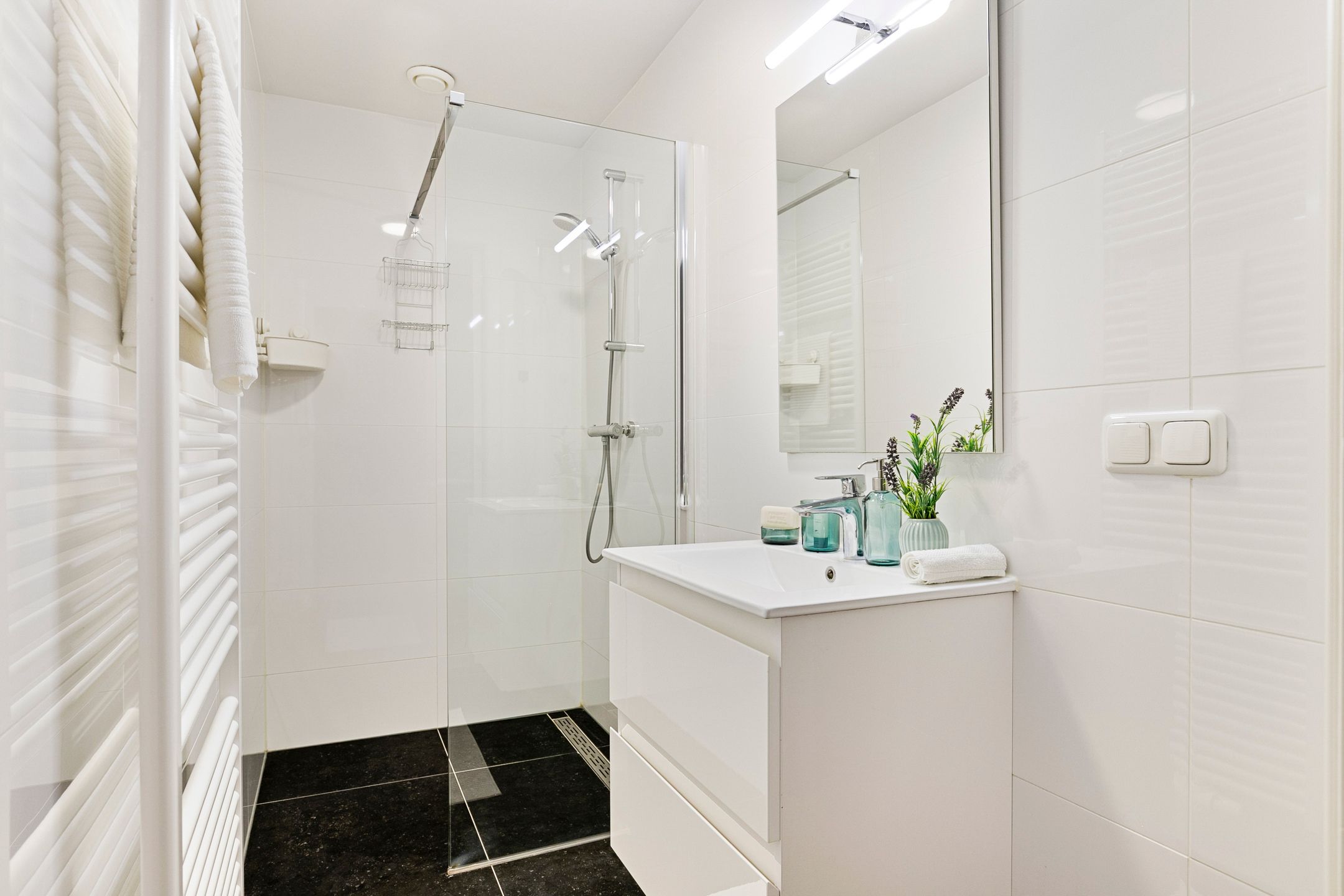 Photo 6 of Weimarstraat 138-A