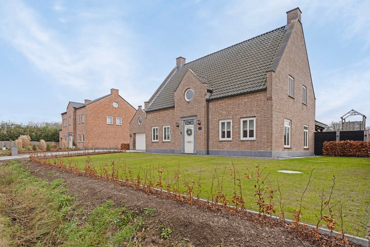 View photo 4 of Dorpstraat 65