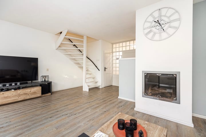 Foto 9 van Parijseplein 16