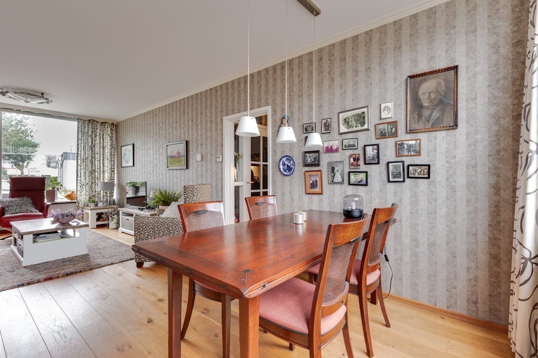 Photo 11 of Pijnboomstraat 7