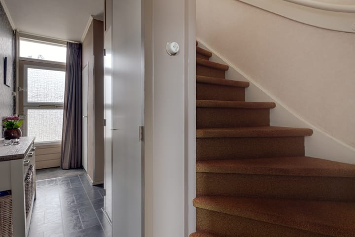 Photo 18 of Pijnboomstraat 7