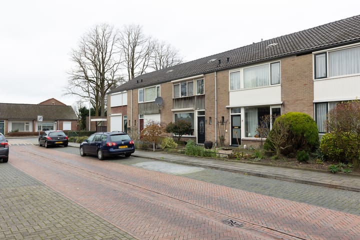 Photo 37 of Pijnboomstraat 7