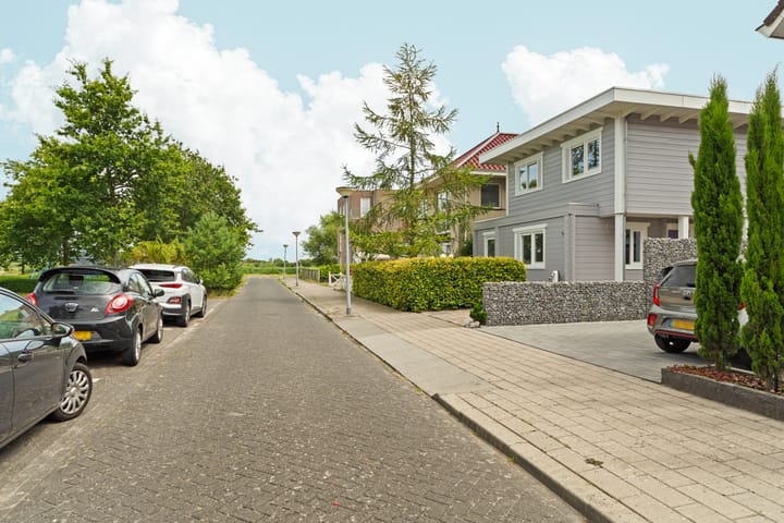 Foto 11 van Marifoon 18