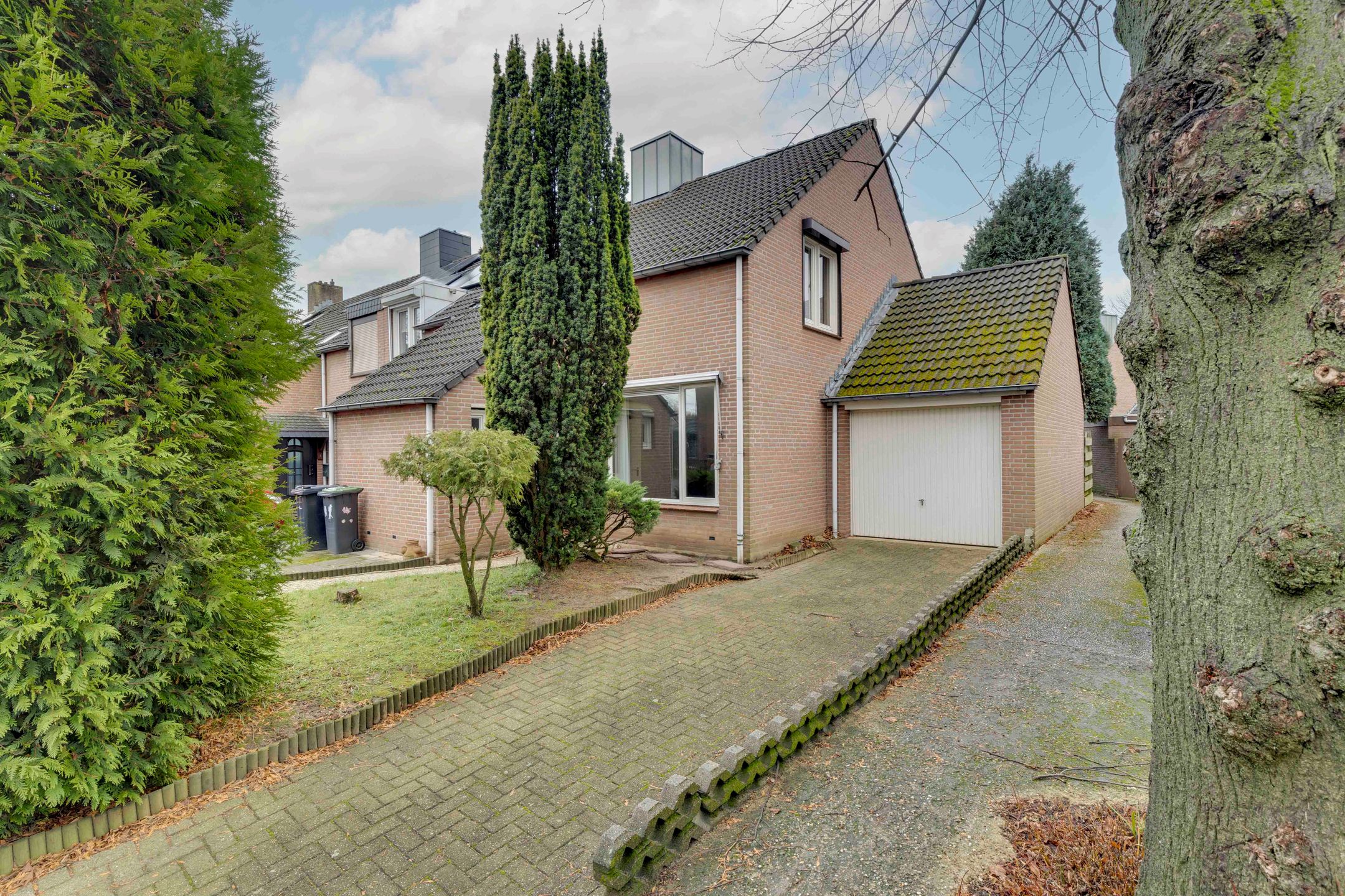 Joseph Rietrastraat, 2, Kerkrade, 6464HN, Limburg, Nederland 2