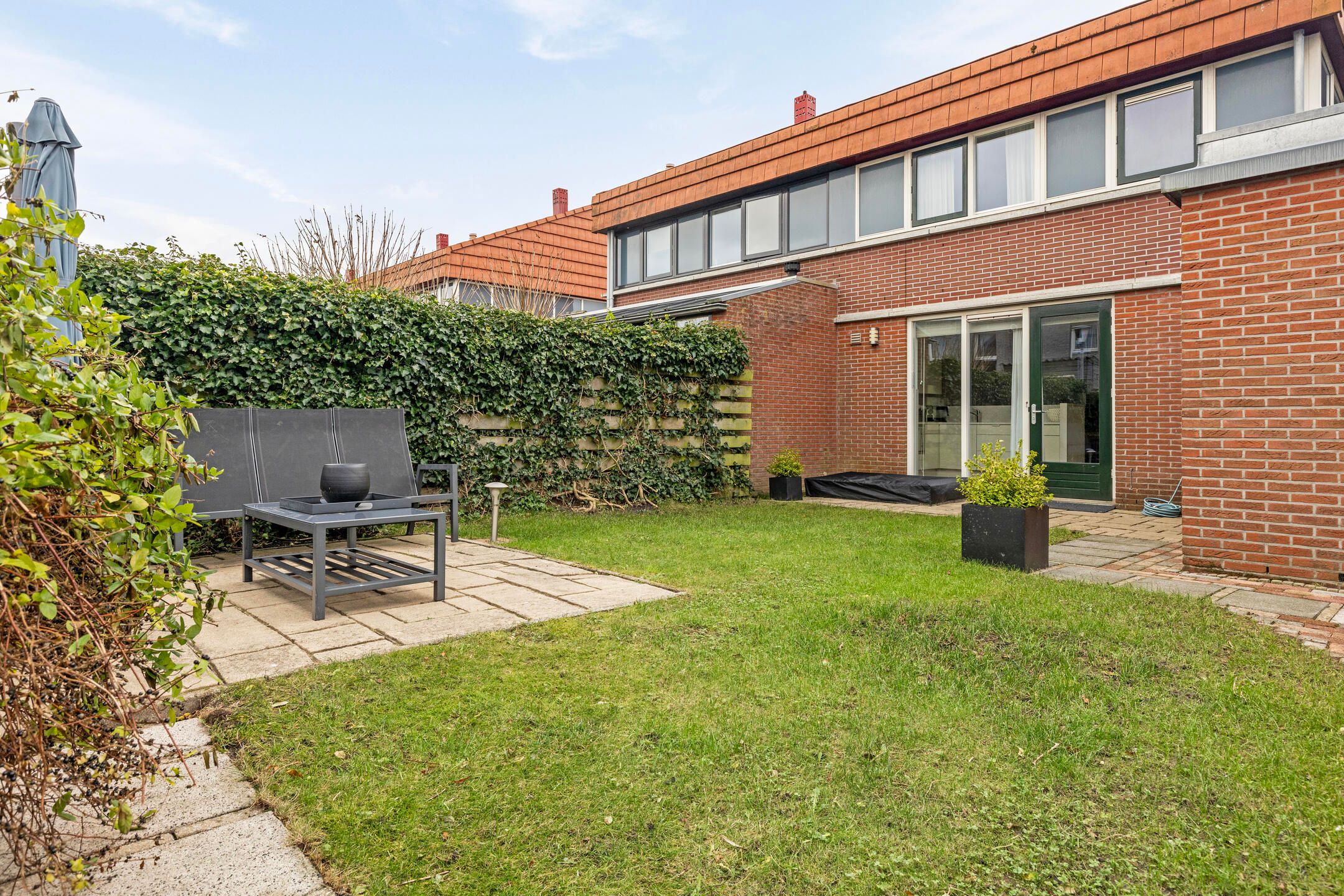 Foto 30 van Dorsvlegel 32