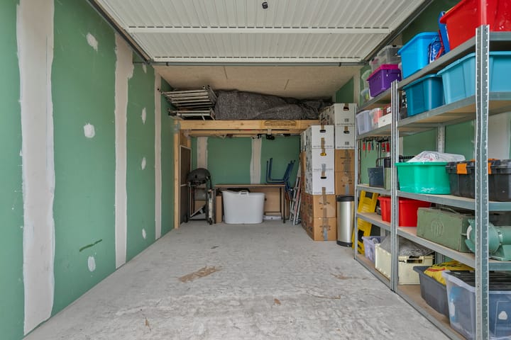 Photo 27 of Pater R.D. Kloegstraat 23