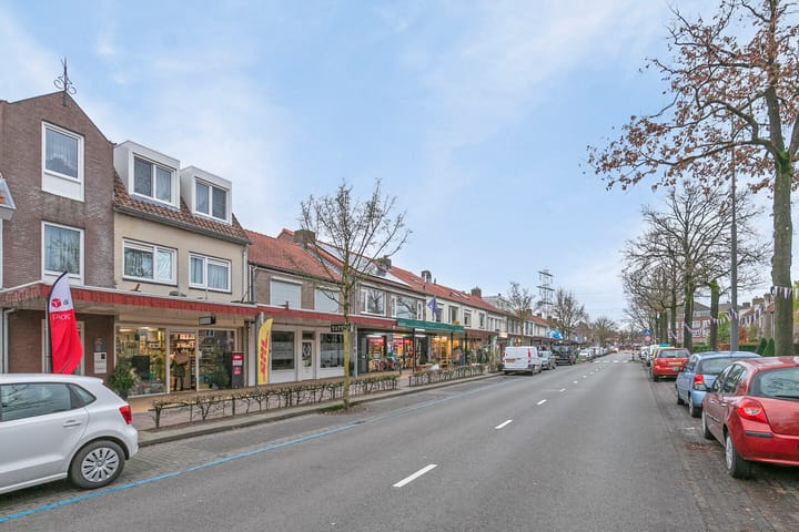 Photo 31 of Pater R.D. Kloegstraat 23