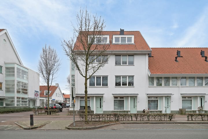 Photo 34 of Pater R.D. Kloegstraat 23