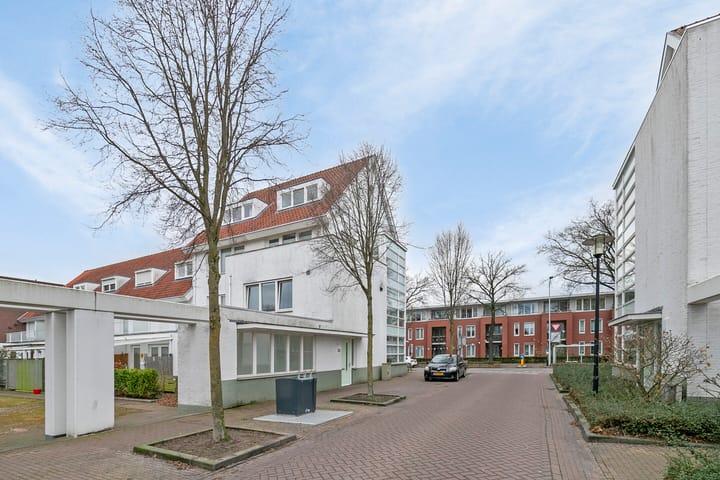 Photo 35 of Pater R.D. Kloegstraat 23
