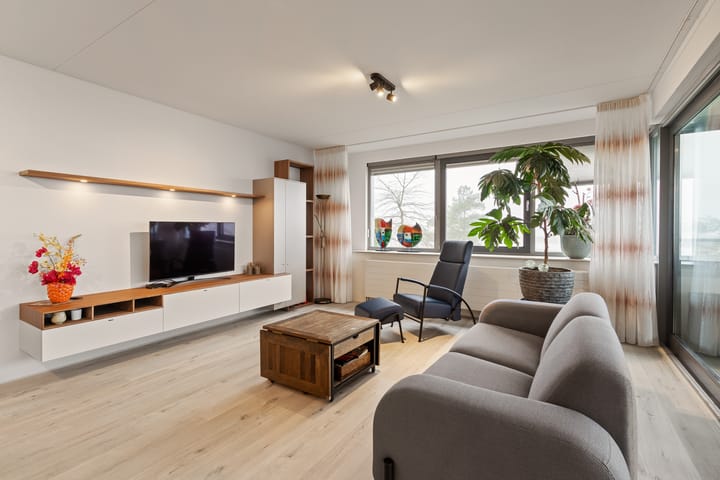 Foto 9 van Santorinihof 18