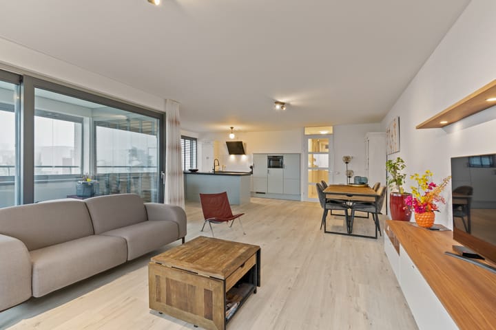 Foto 10 van Santorinihof 18