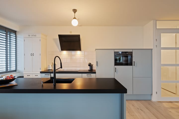 Foto 16 van Santorinihof 18