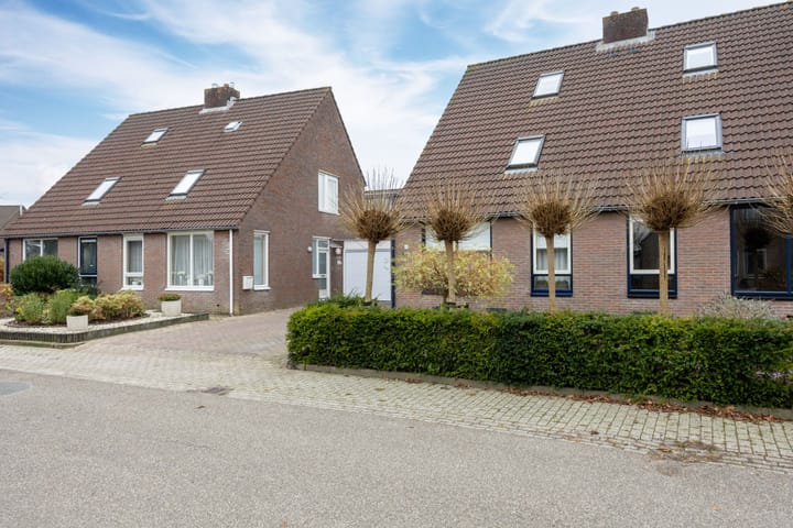 Foto 2 van Blauwborg 16