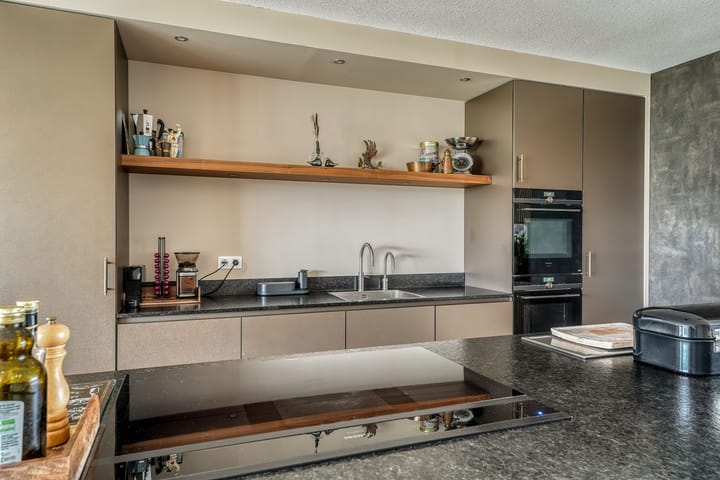 Foto 10 van Dorus Rijkersstraat 31