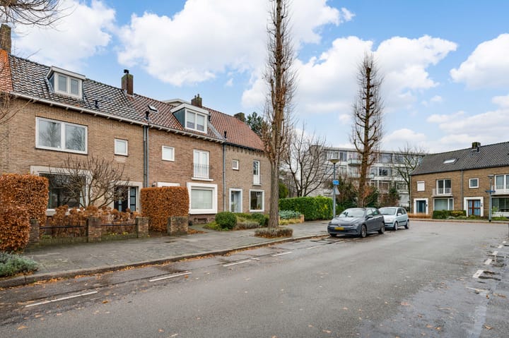 Foto 21 van Waldeck Pyrmontstraat 6