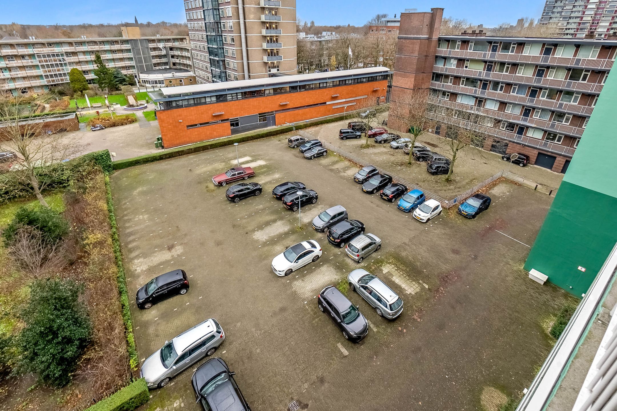 Foto 36 van Volendamlaan 905