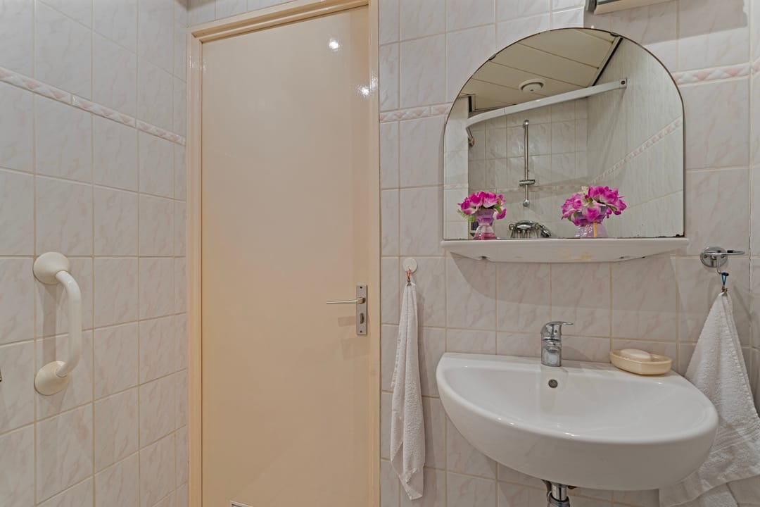 Photo 8 of De Kempenaerstraat 66-H