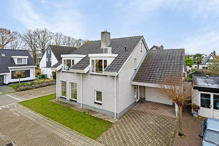 Foto 1 van Nieuw Asterd 27