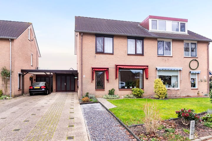 Foto 1 van Papiermakerserf 14