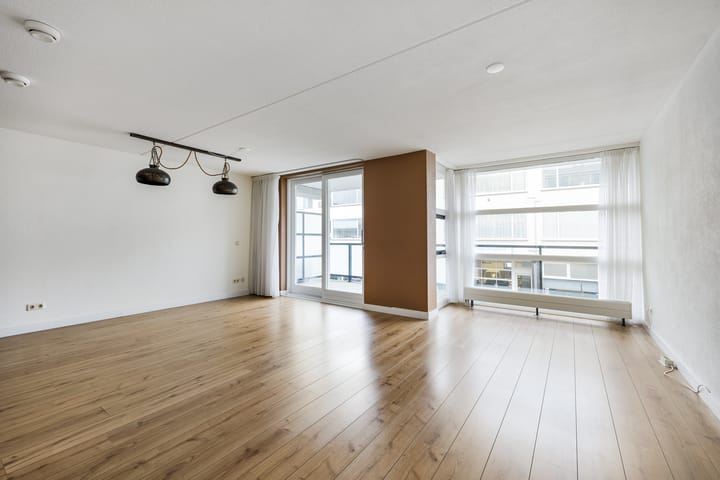 Foto 2 van Dokter De Liefdestraat 57