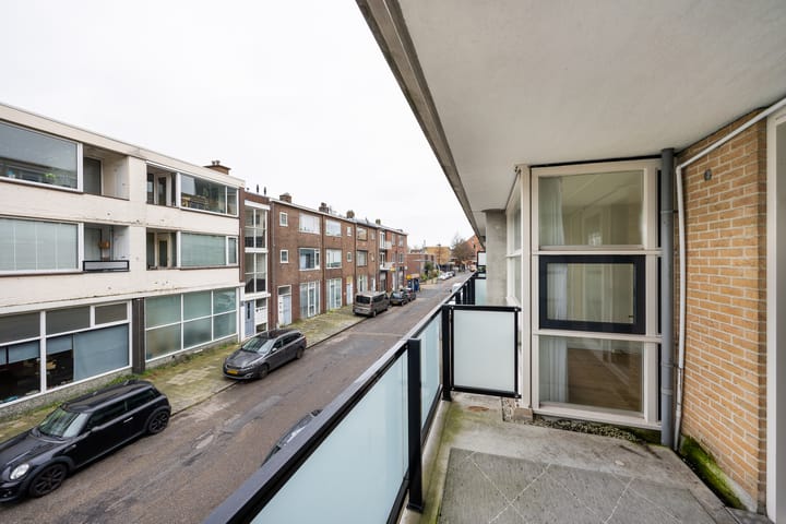 Foto 11 van Dokter De Liefdestraat 57