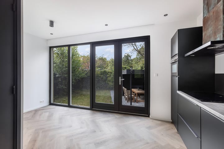 Foto 11 van Schuwacht 12