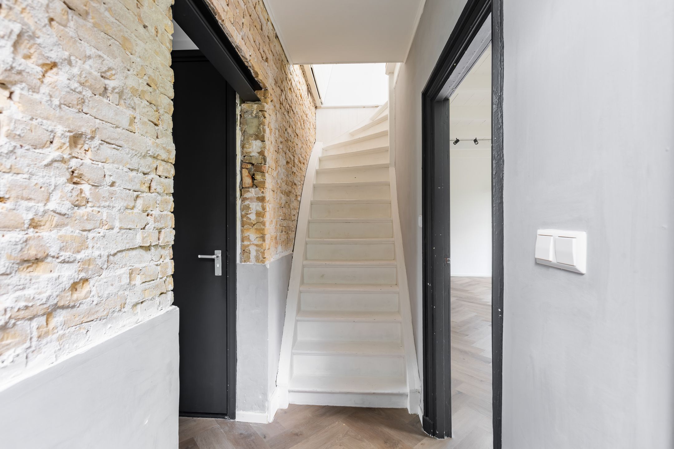 Photo 18 of Schuwacht 12