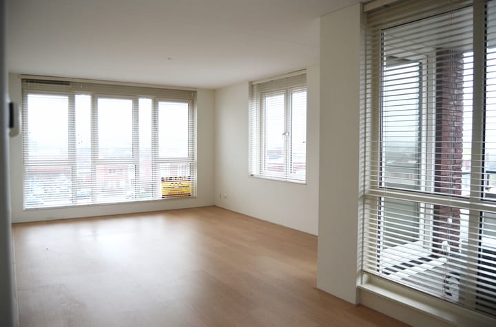 Photo 7 of Draaistok 24