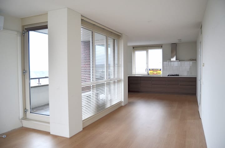 Photo 10 of Draaistok 24