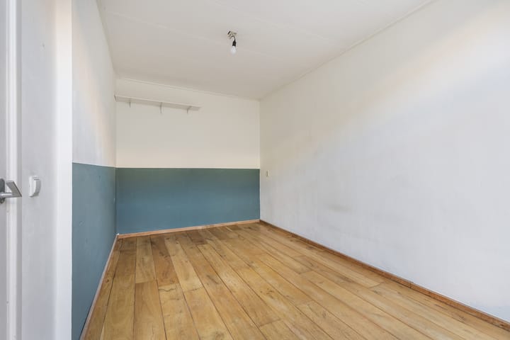 Photo 8 of Bloemstraat 5