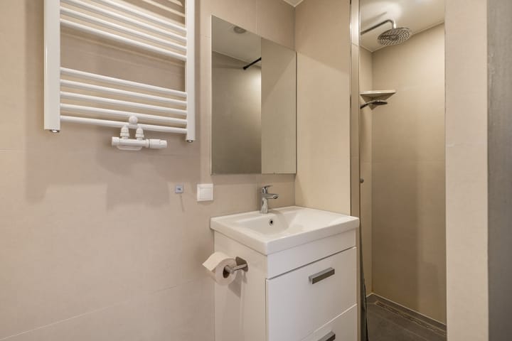 Photo 9 of Bloemstraat 5