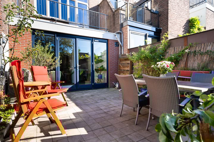 Photo 21 of Bloemstraat 5