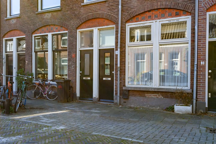 Photo 40 of Bloemstraat 5