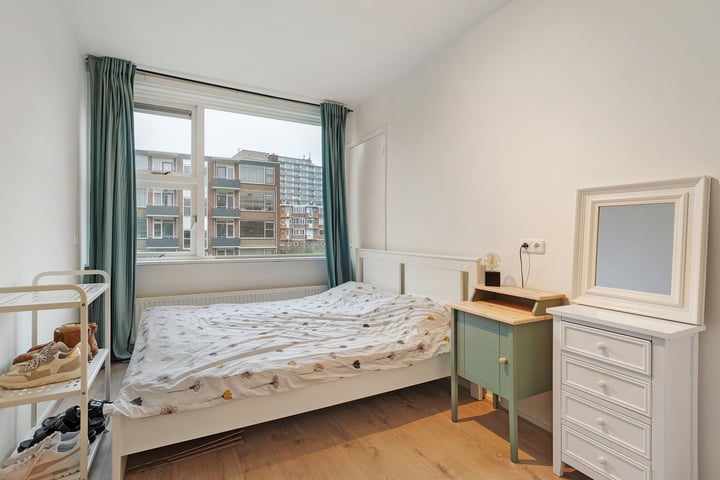 Bekijk foto 15 van Schutkenstraat 9