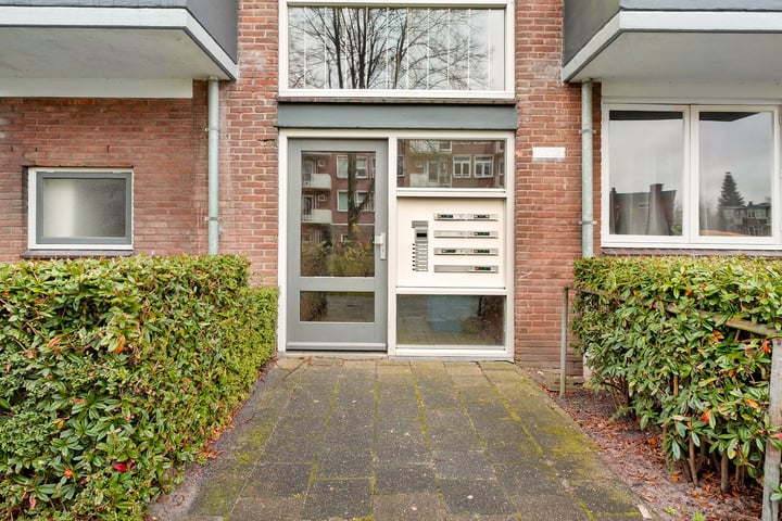 Bekijk foto 18 van Schutkenstraat 9