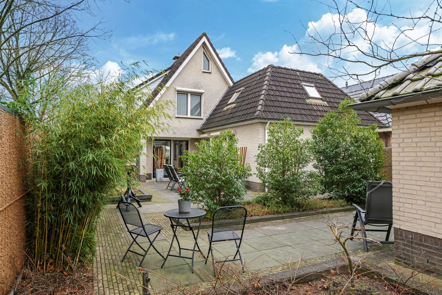 Foto 35 van Lindenlaan 2