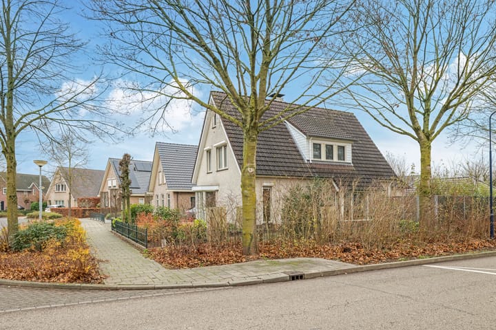 Foto 38 van Lindenlaan 2