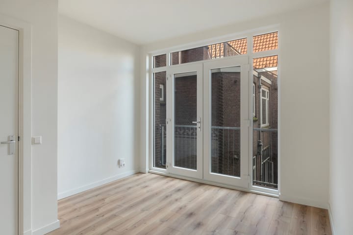 Foto 5 van Mathenesserweg 73-C02