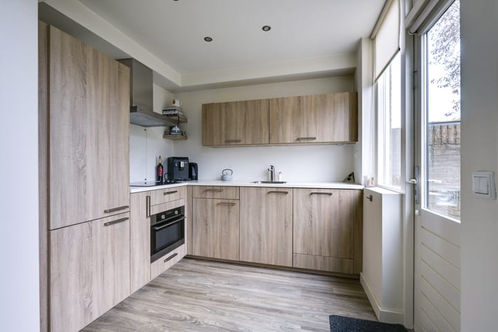 Foto 16 van Sweder van Vianenplein 10