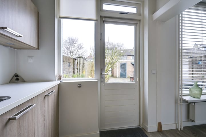 Foto 21 van Sweder van Vianenplein 10