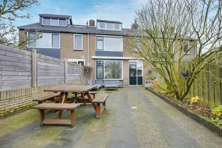 Foto 45 van Sweder van Vianenplein 10