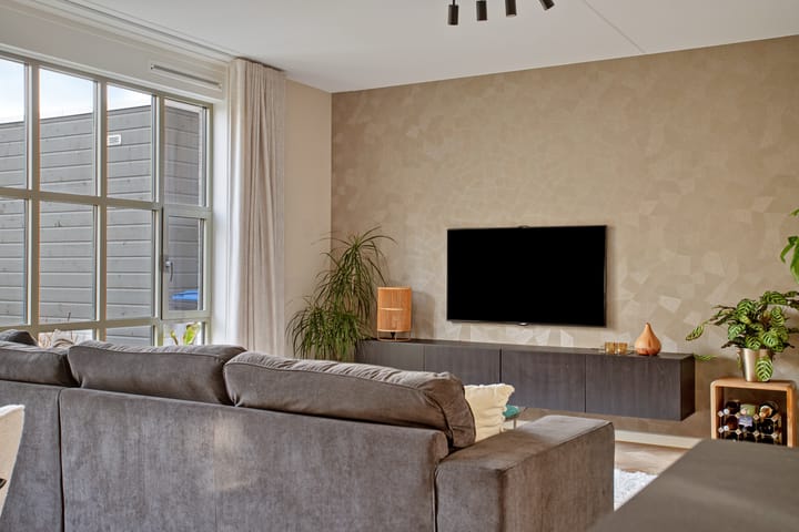 Foto 13 van Beeldbuisring 105