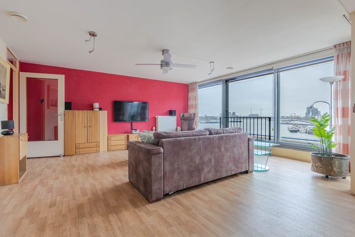 Foto 8 van Maashaven O.z. 184